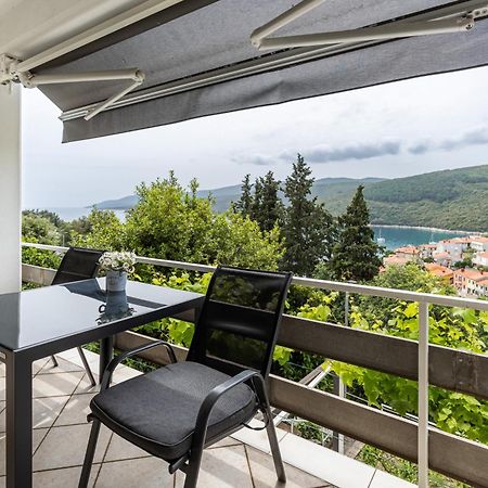 Apartments Sea View Rabac Eksteriør bilde